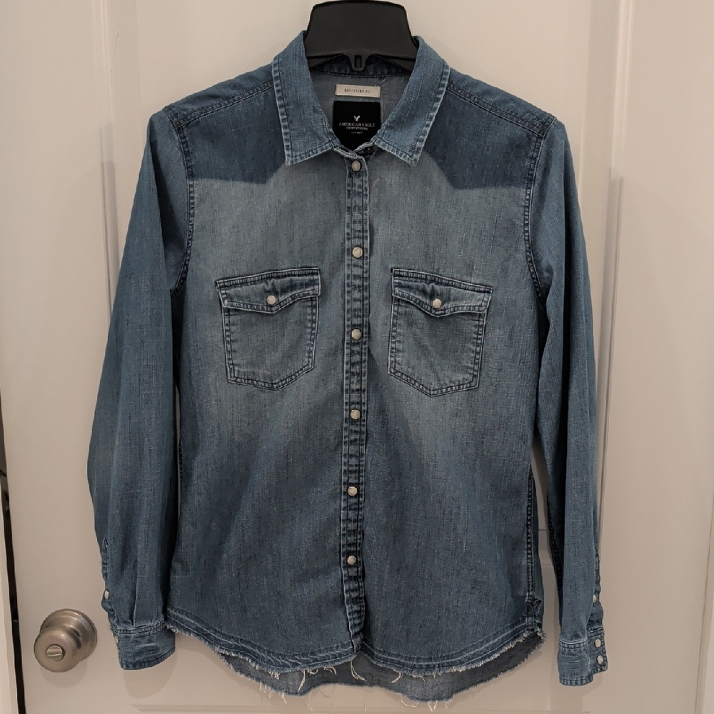 American Eagle Outfitters Light Blue Denim Pearl Snap Distressed Shirt